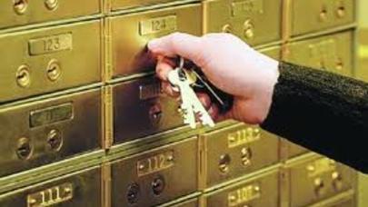 Corc Soros “parazit” bankları dağıdır